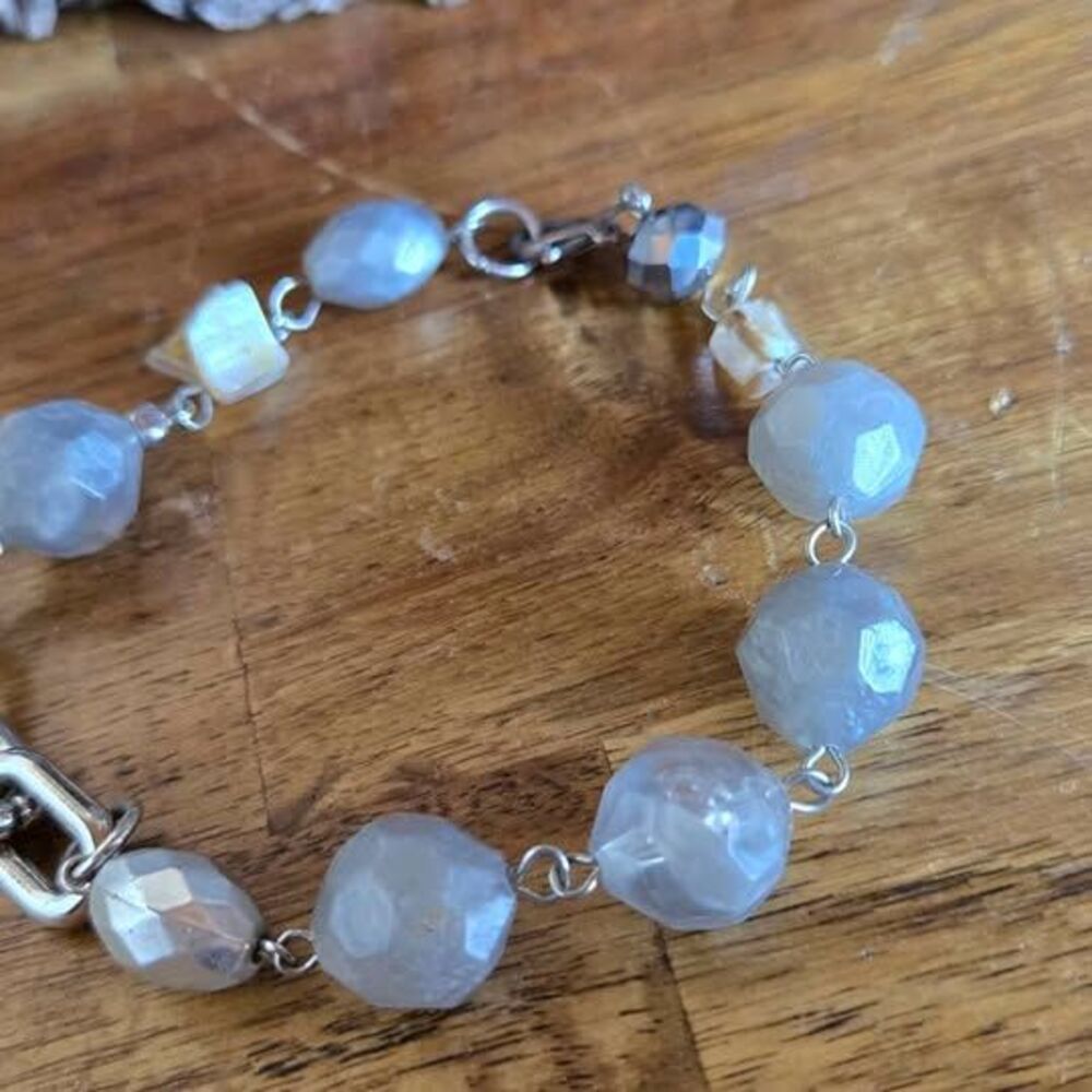 Gray Acrylic Bead & Iridescent Shell Mixed Media Bracelet with Chunky Chain